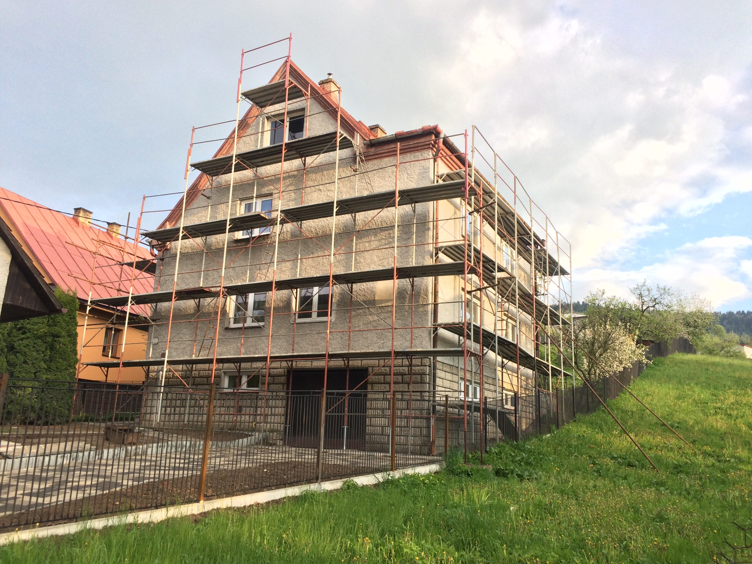 lesmont prenajom lesenia vykopove prace scaled